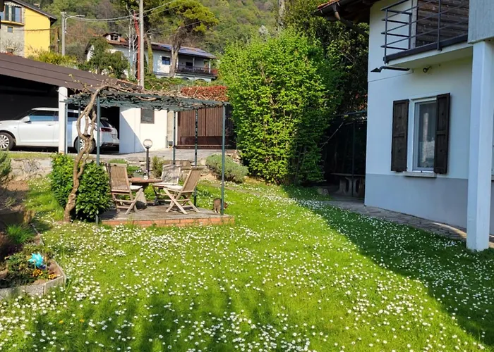 Le Colombine Bed & Breakfast Abbadia Lariana