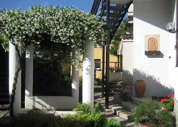 Bed & Breakfast Le Colombine Abbadia Lariana